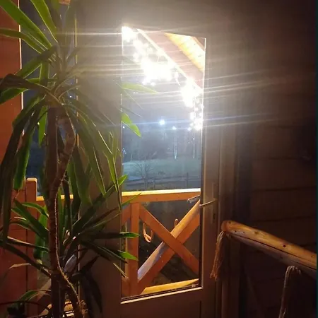біля річки з чаном,садиба квітуча долина Holiday home